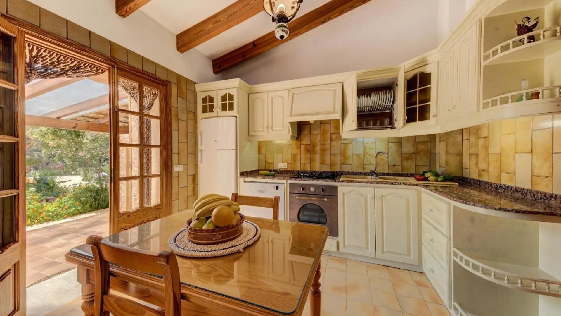 Ferienhaus Mit Privatpool Fuer 6 Personen Ca 300 Qm In Alcdia, Mallorca Nordkueste Von Mallorca Алькудия